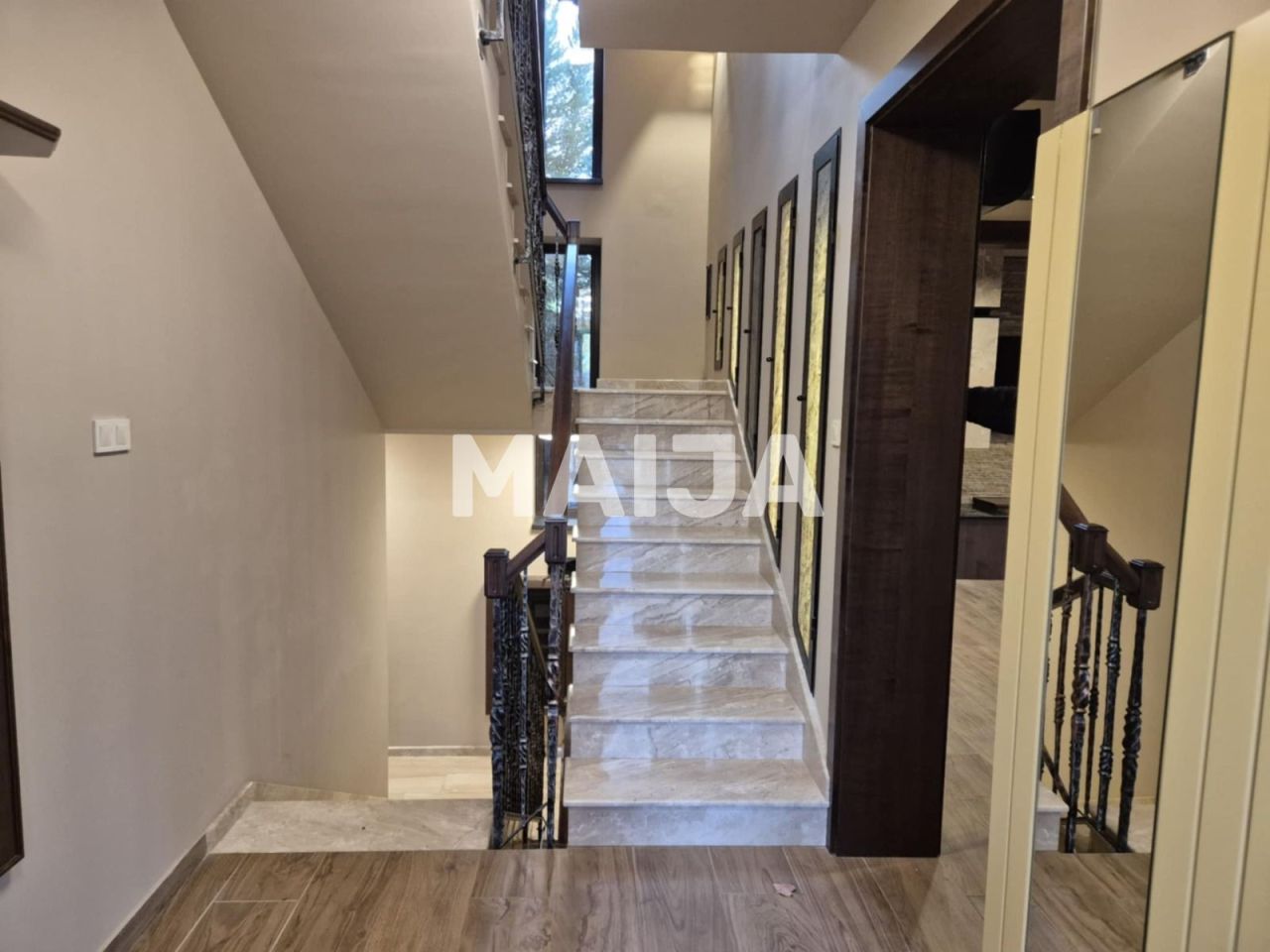 Дом Чёмёр, Венгрия, 221 м² - фото 6