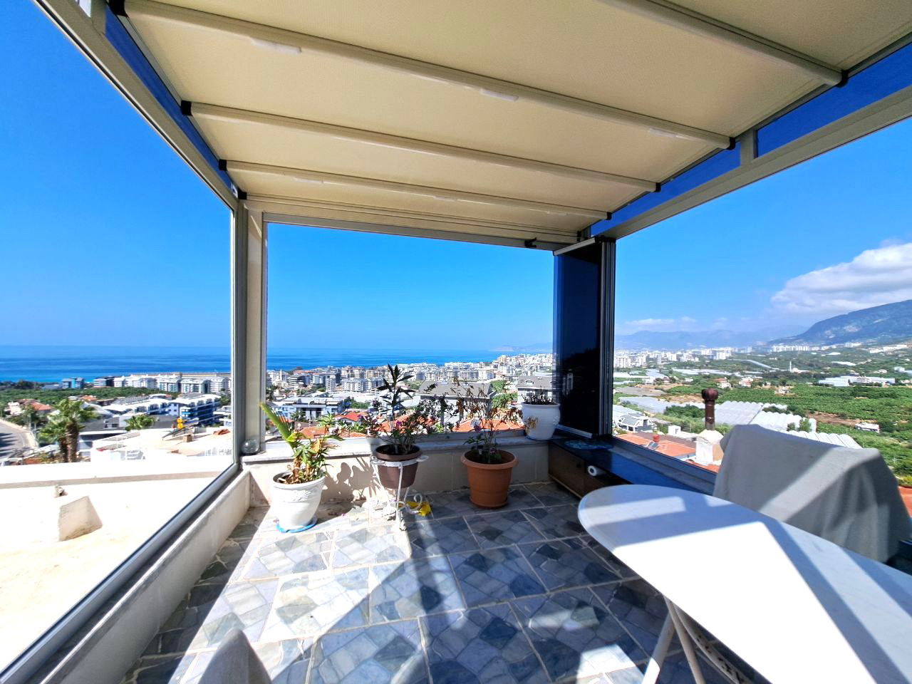 Вилла в Алании, Турция, 400 м² - фото 1