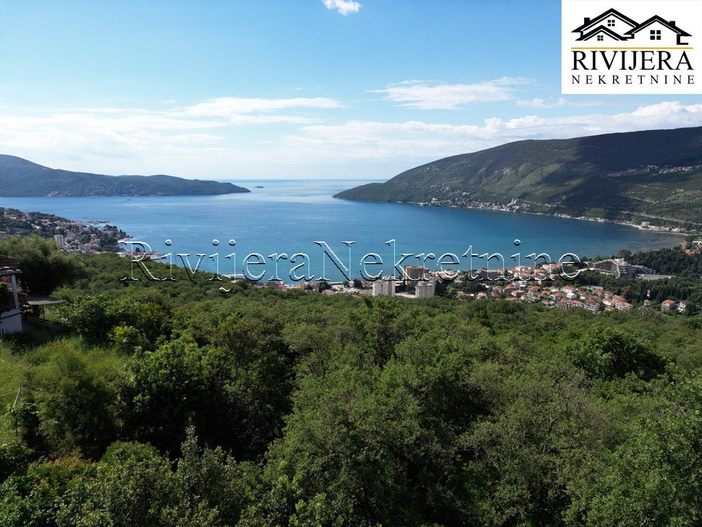 Земля в Херцег-Нови, Черногория, 10 447 м² - фото 1