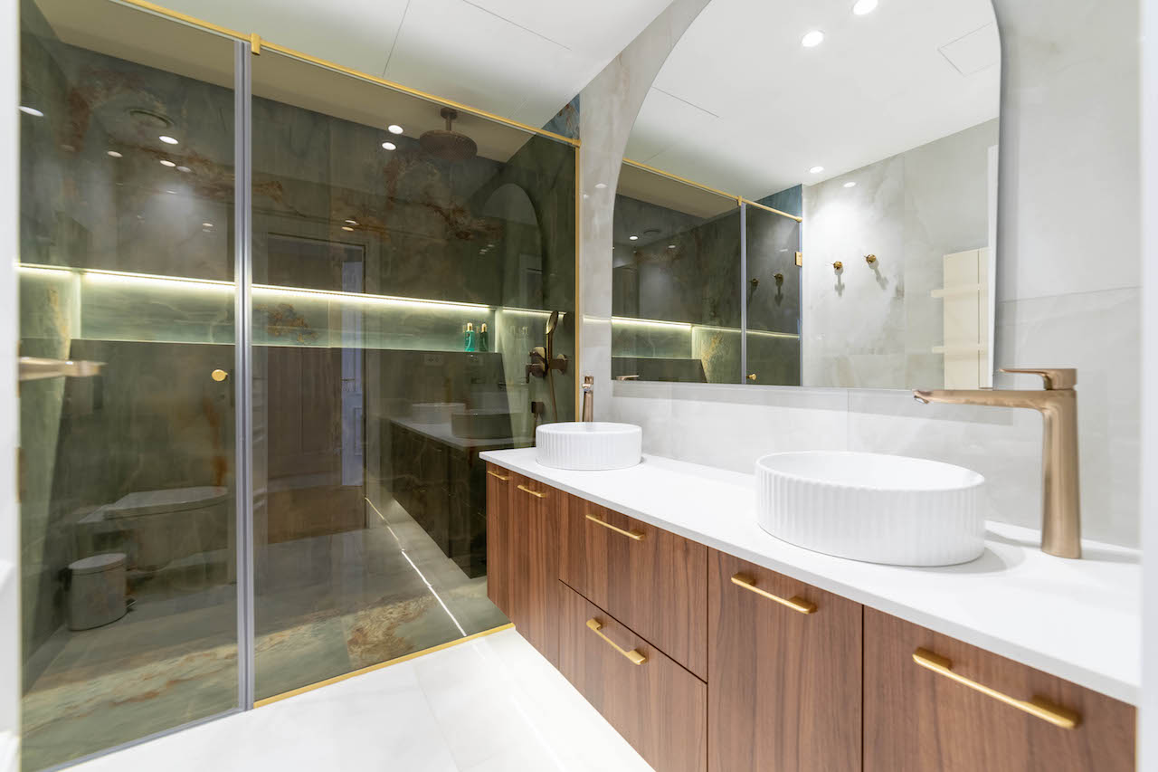 Квартира в Тивате, Черногория, 201 м² - фото 15