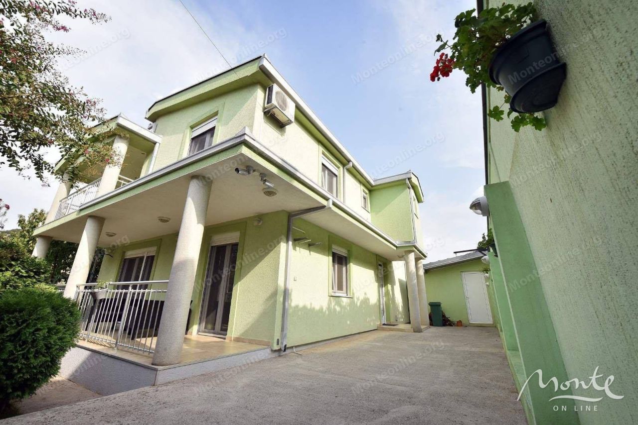 Вилла в Подгорице, Черногория, 175 м² - фото 3