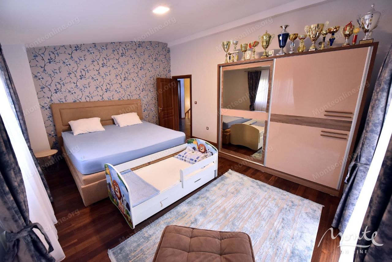 Вилла в Подгорице, Черногория, 175 м² - фото 17