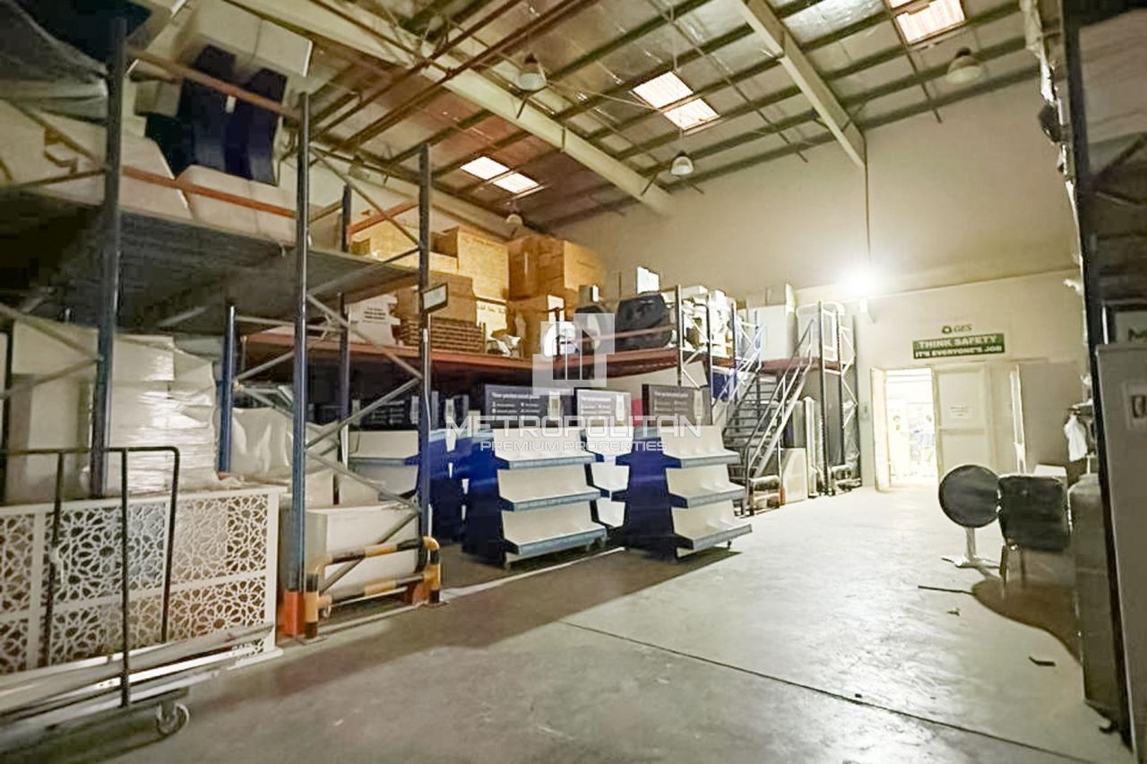 Коммерческая недвижимость в Дубае, ОАЭ, 5 889 м² - фото 5