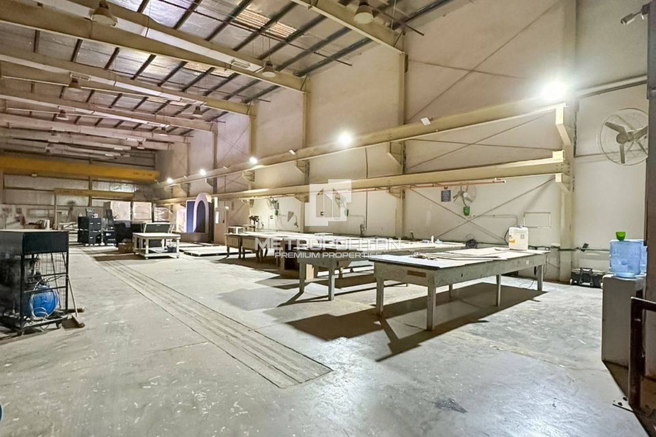 Коммерческая недвижимость в Дубае, ОАЭ, 5 889 м² - фото 7