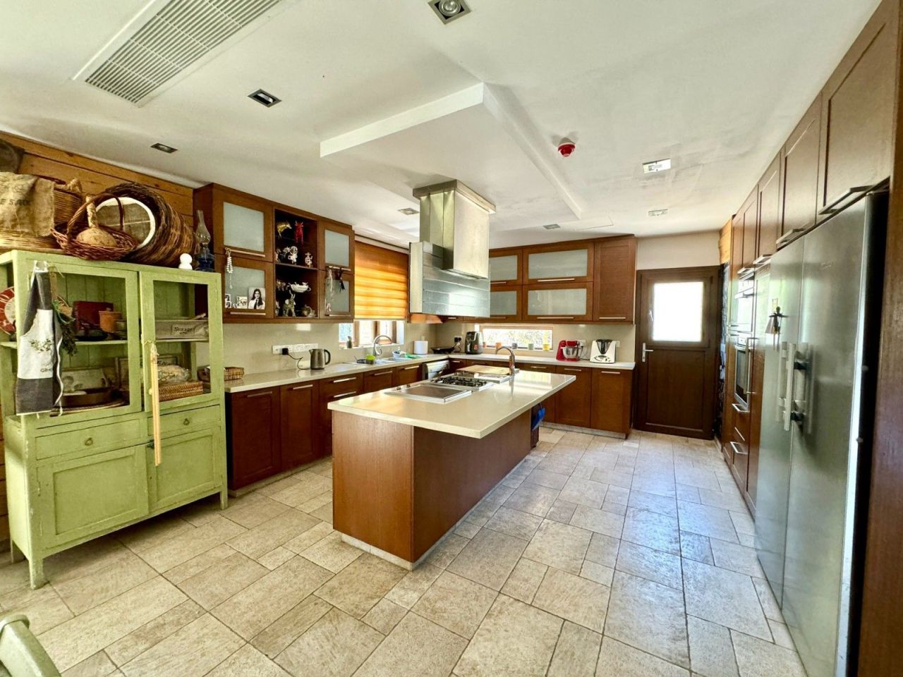 Вилла в Лимасоле, Кипр, 327 м² - фото 4