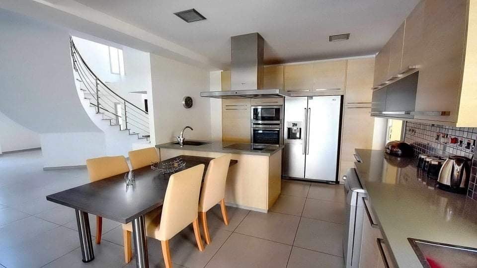 Вилла в Пафосе, Кипр, 369 м² - фото 11