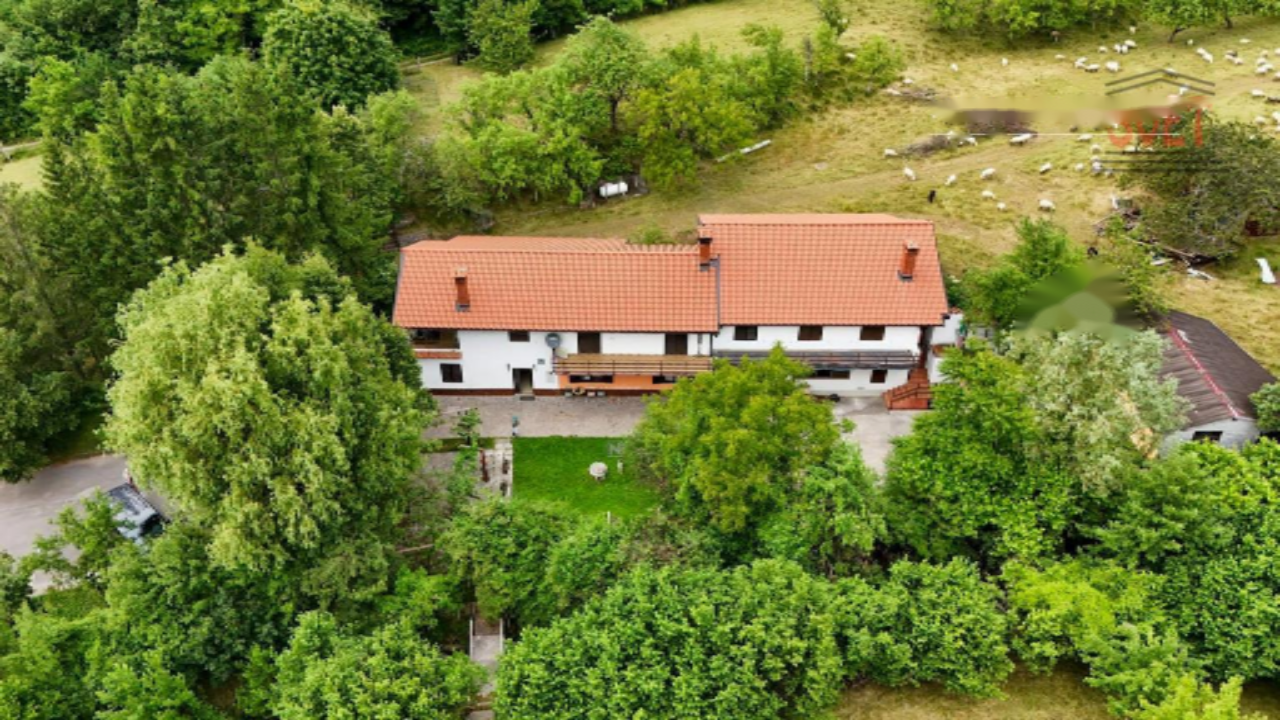 Дом в Бовеце, Словения, 742 м² - фото 1