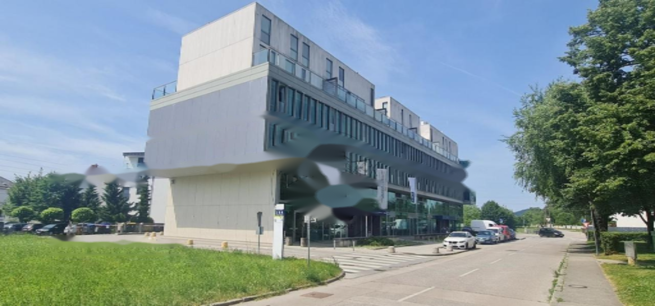 Офис в Любляне, Словения, 154 м² - фото 1