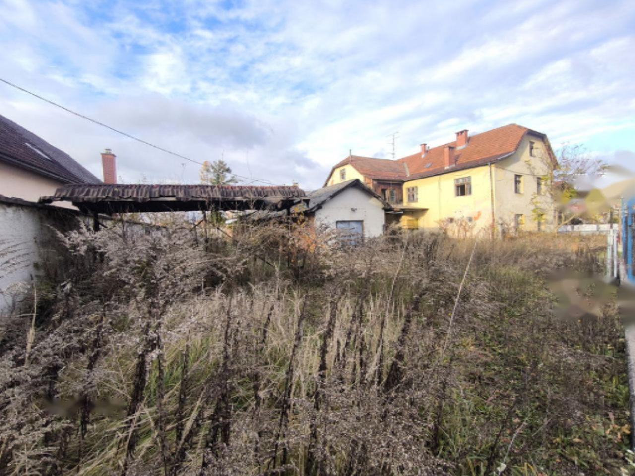 Земля в Любляне, Словения, 1 276 м² - фото 1