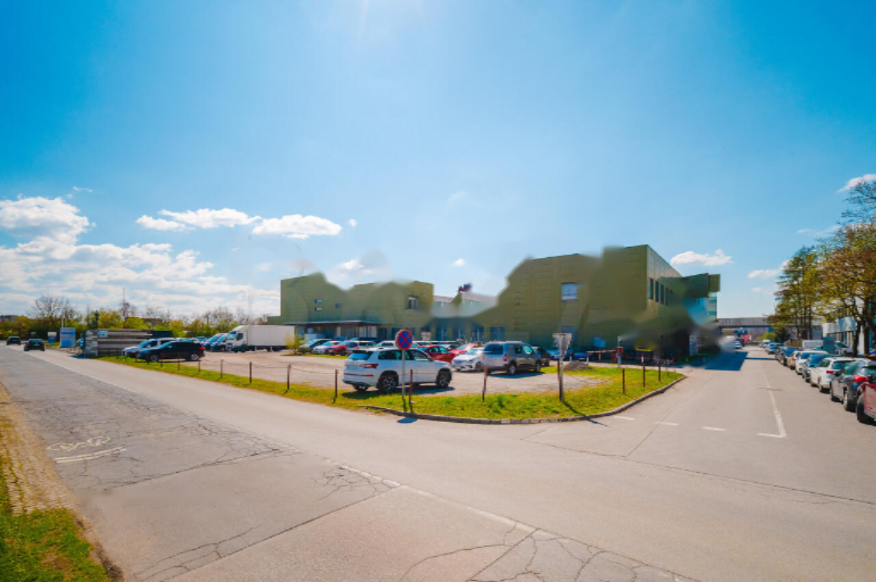 Офис в Любляне, Словения, 437 м² - фото 2