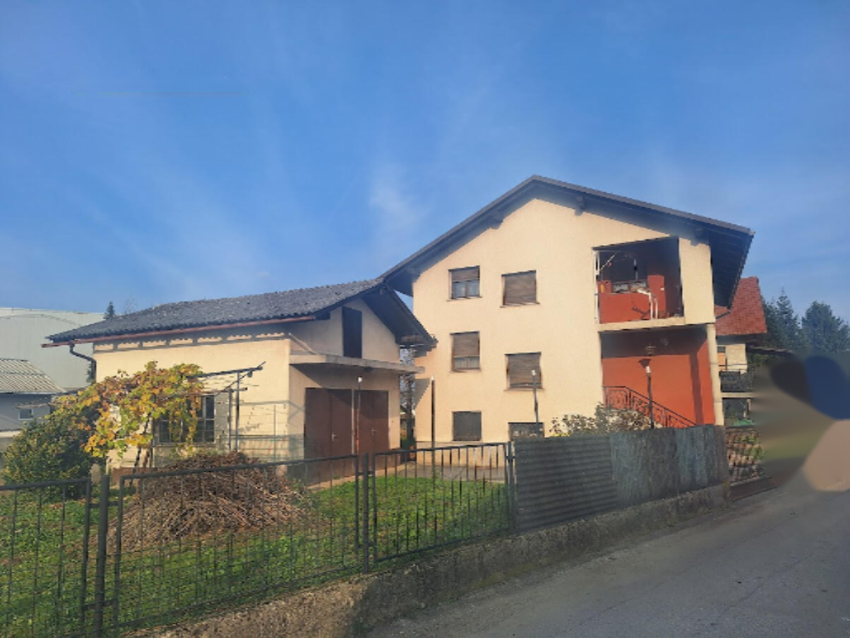 Земля в Любляне, Словения, 604 м² - фото 3