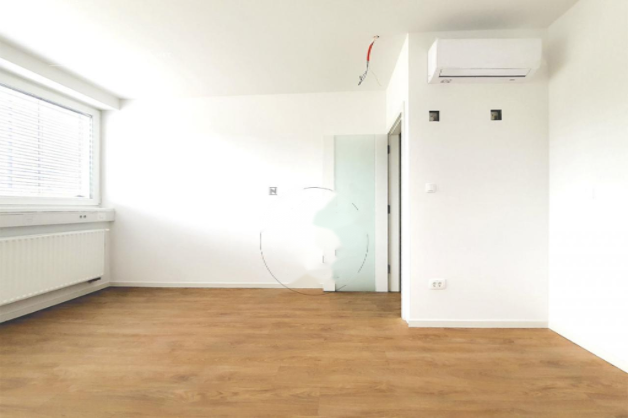 Офис в Любляне, Словения, 136 м² - фото 5