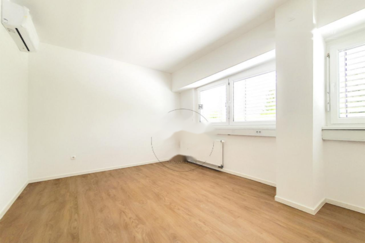 Офис в Любляне, Словения, 136 м² - фото 9