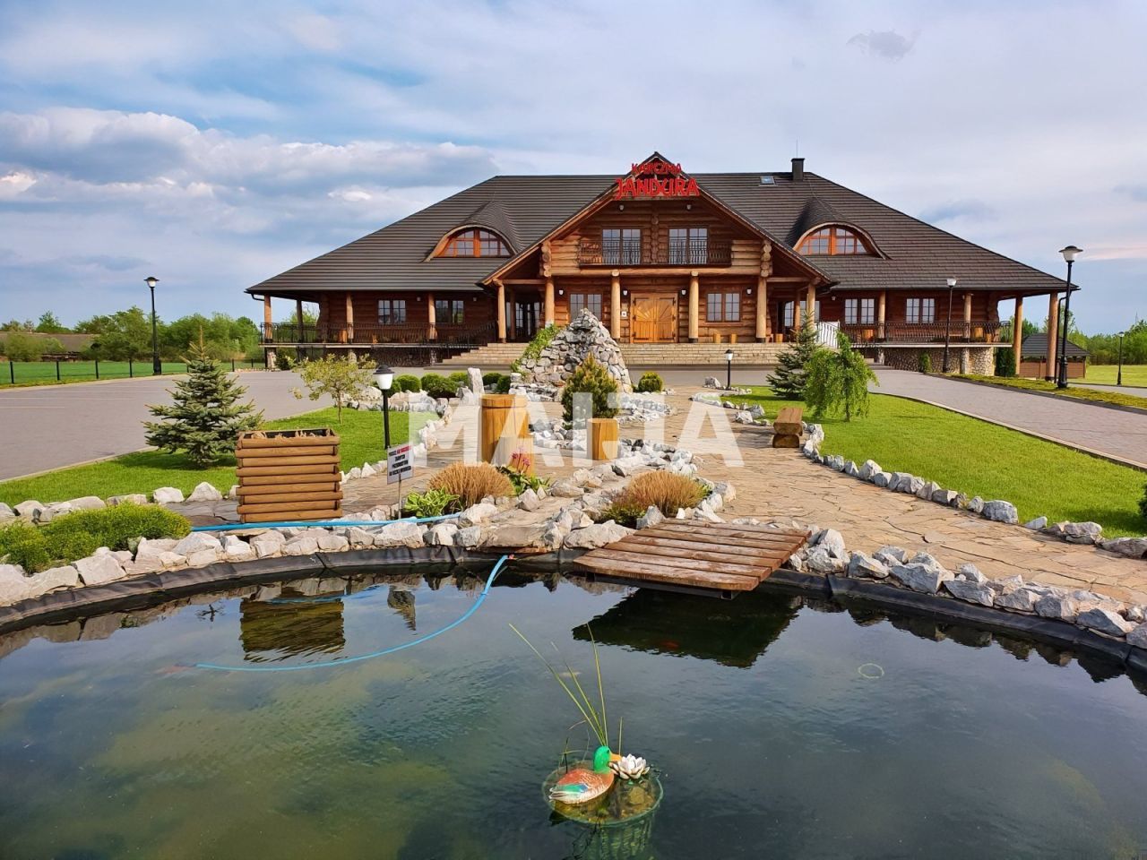 Отель, гостиница Gorzyce, Польша, 1 738 м² - фото 1