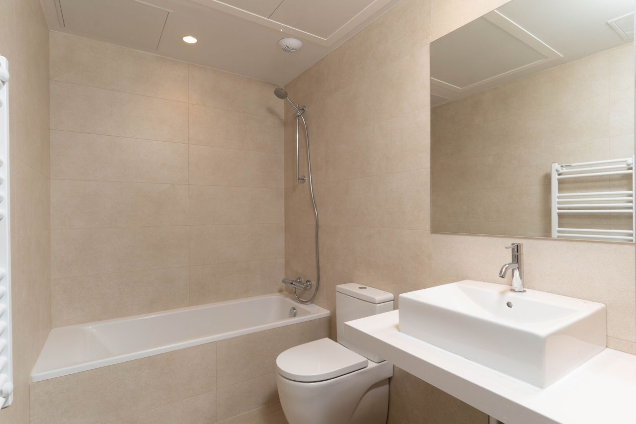 Апартаменты в Сабаделе, Испания, 83 м² - фото 9