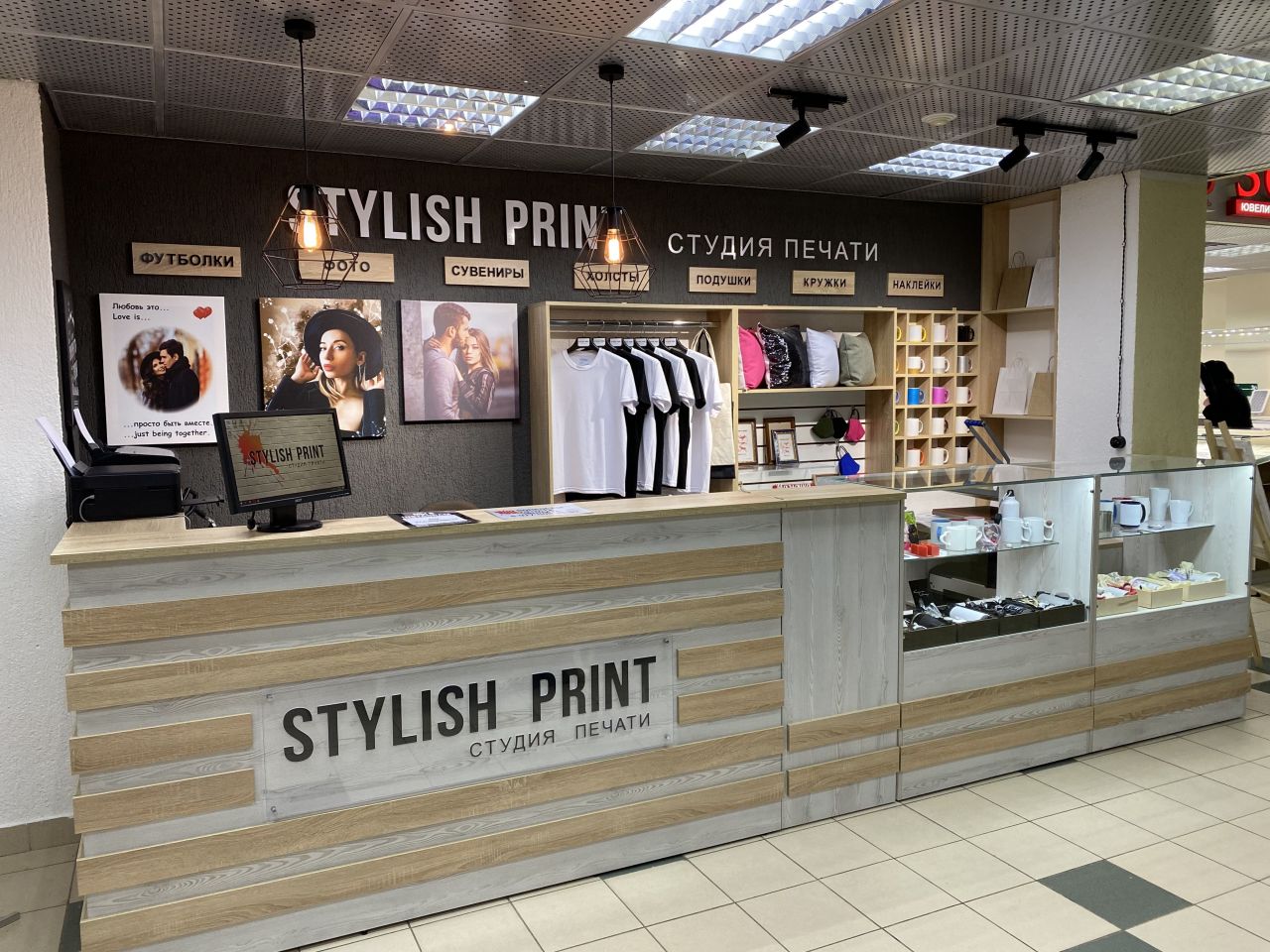 Коммерческая недвижимость в Барселоне, Испания, 162 м² - фото 1