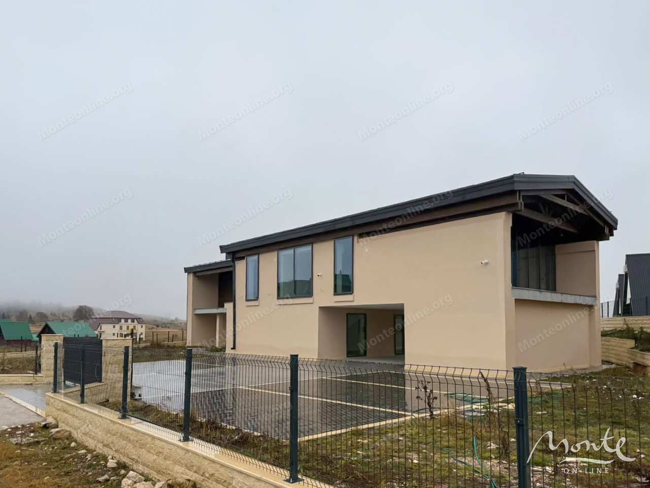 Вилла в Жабляке, Черногория, 1 283 м² - фото 1