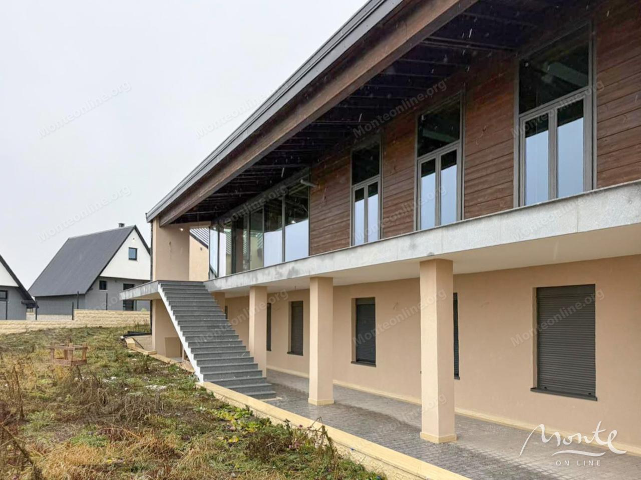 Вилла в Жабляке, Черногория, 1 283 м² - фото 4