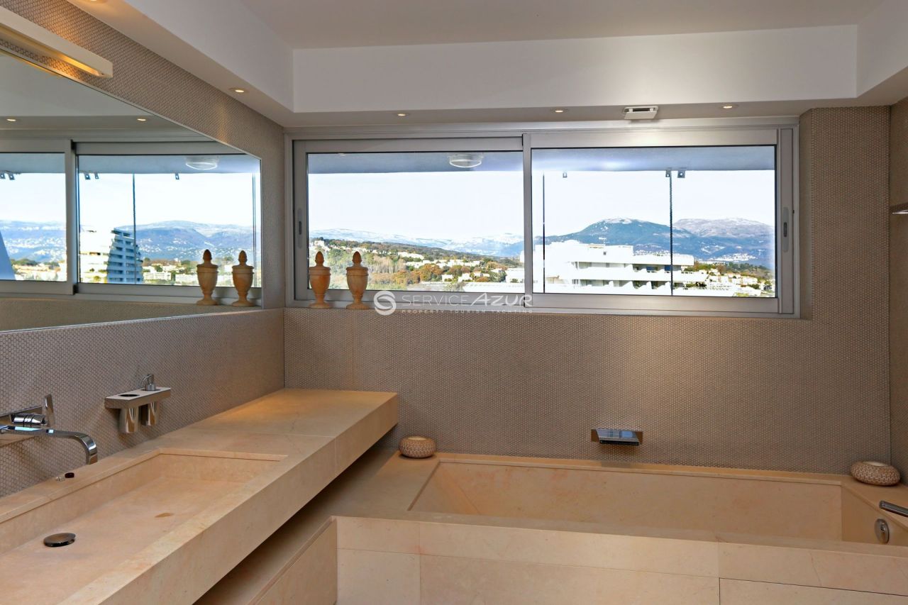 Апартаменты в Вильнёв-Лубе, Франция, 130 м² - фото 9