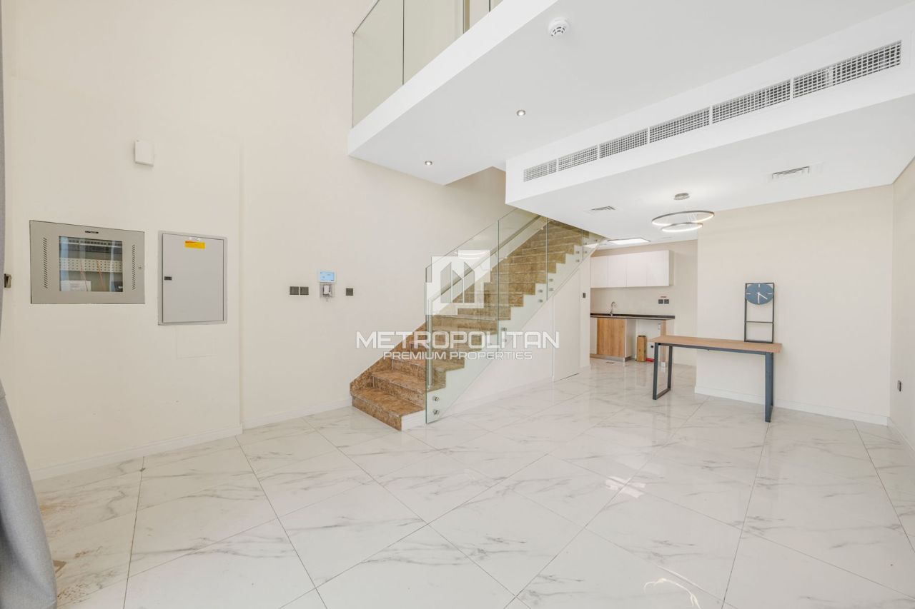 Таунхаус в Дубае, ОАЭ, 65 м² - фото 1