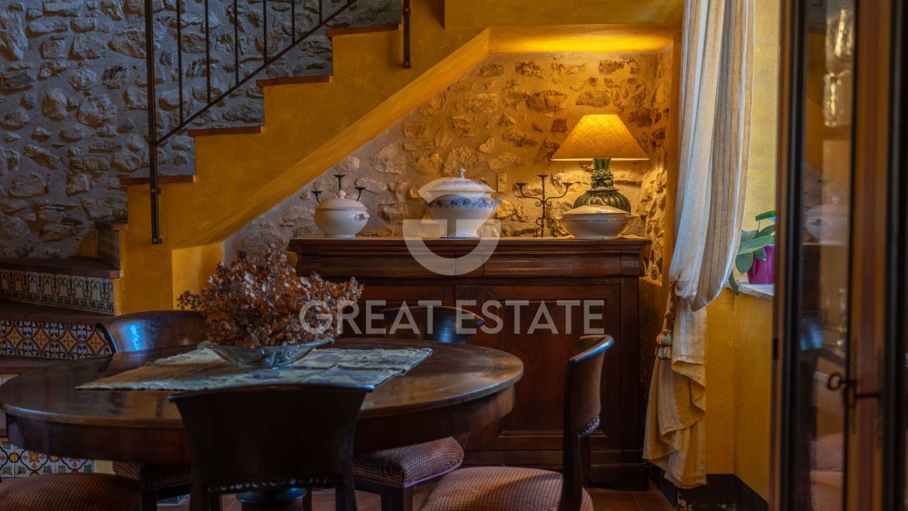 Дом в Сполето, Италия, 237.3 м² - фото 11