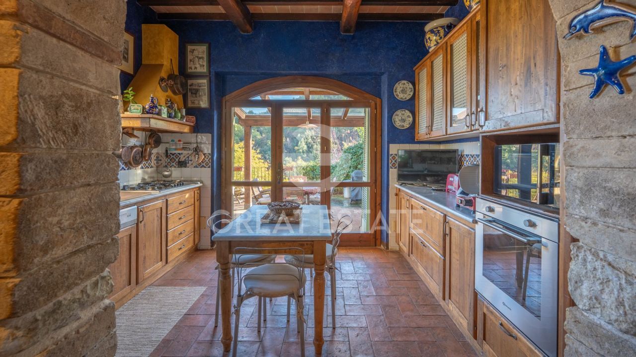 Дом в Сполето, Италия, 237.3 м² - фото 15