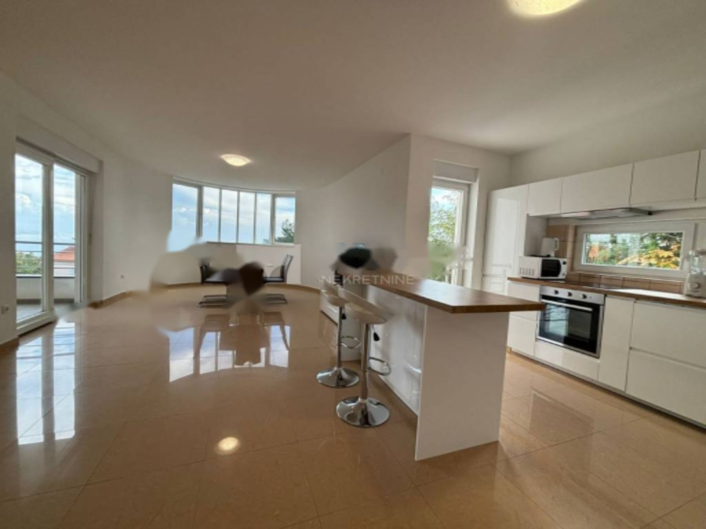 Квартира в Опатии, Хорватия, 130 м² - фото 1