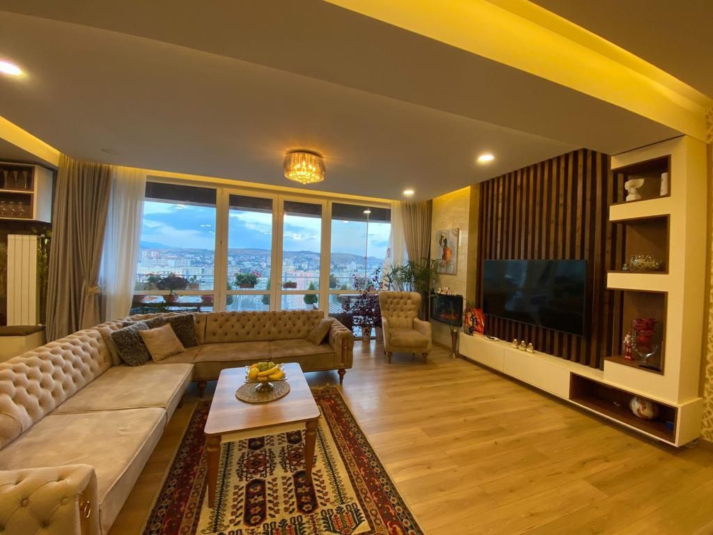 Квартира в Тбилиси, Грузия, 201 м² - фото 1