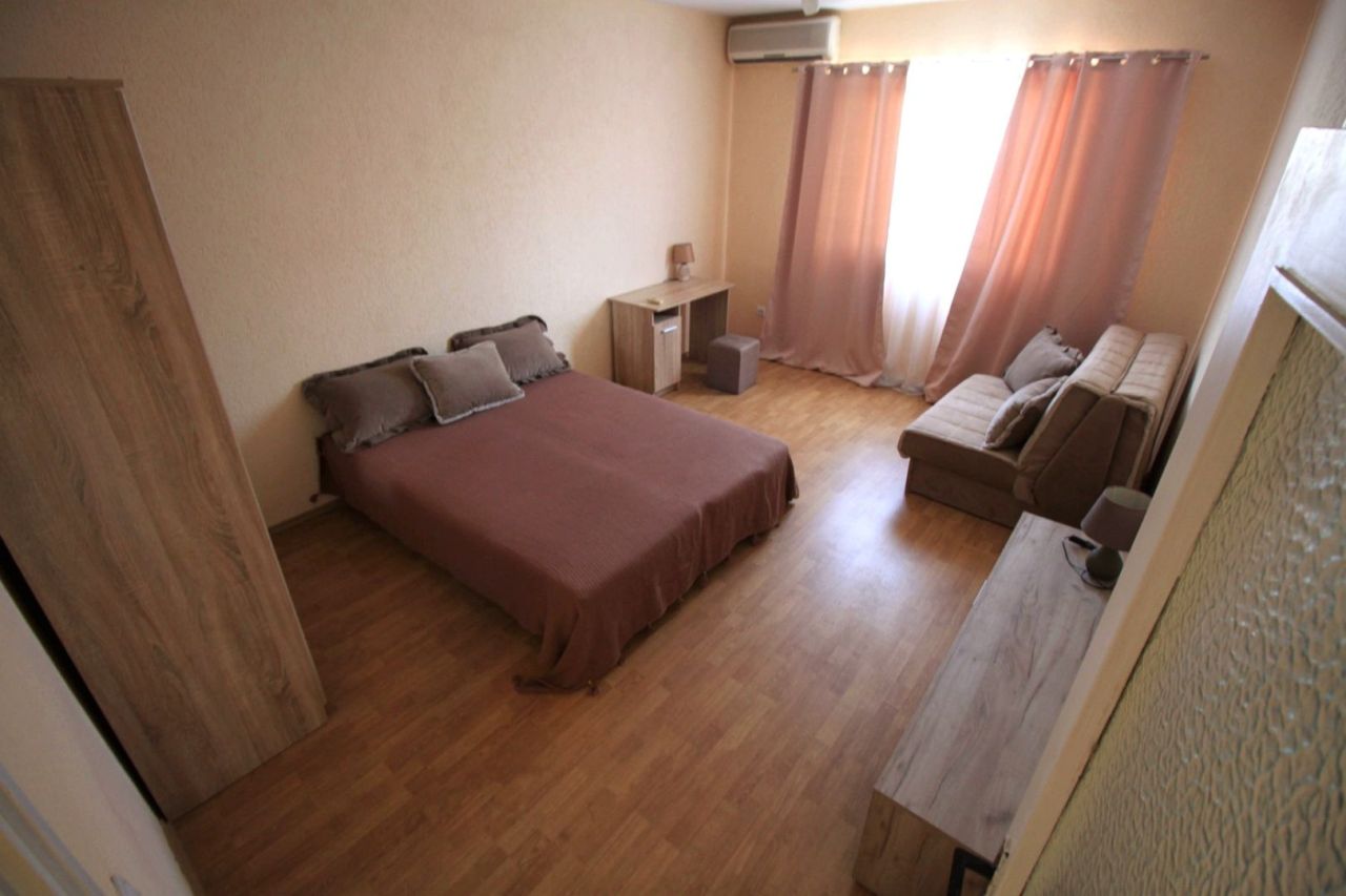 Квартира в Баре, Черногория, 40 м² - фото 1