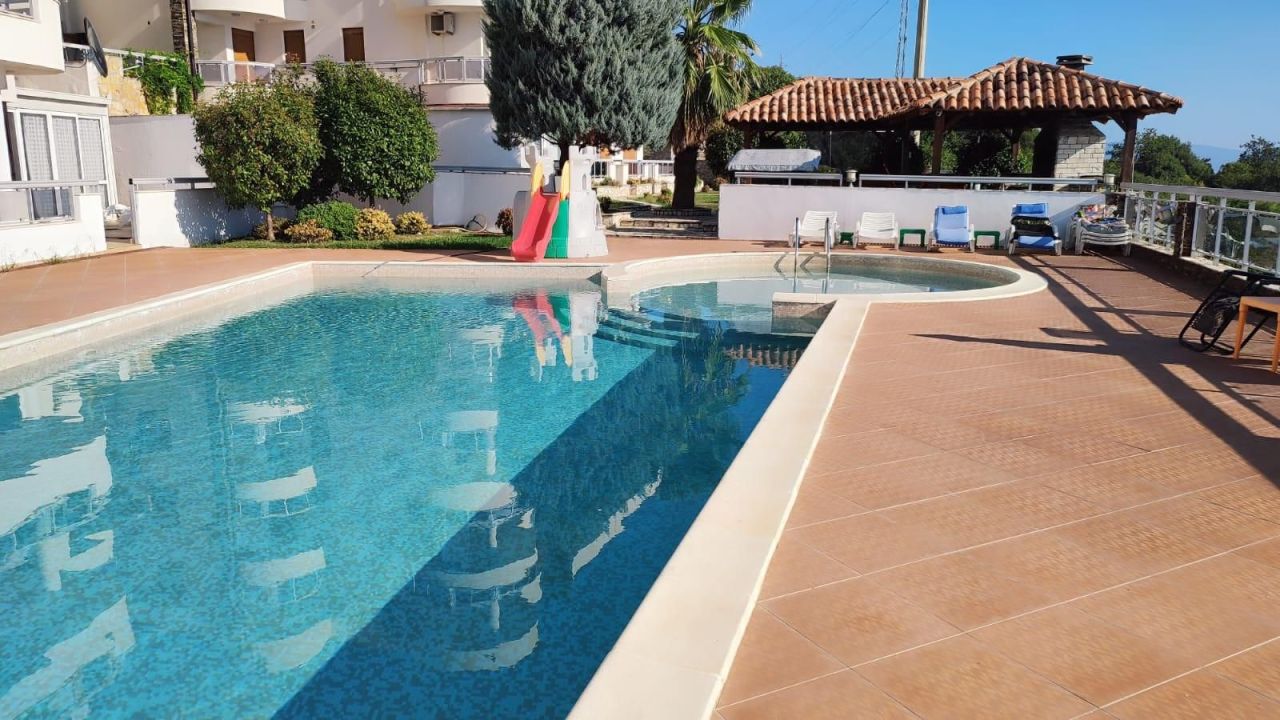 Квартира в Добра Воде, Черногория, 97 м² - фото 10