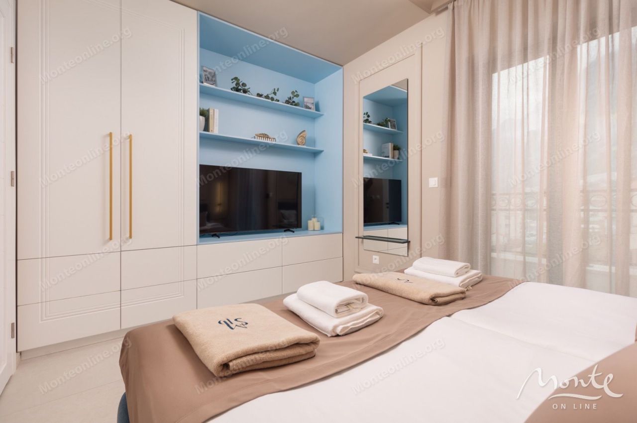 Апартаменты в Доброте, Черногория, 191 м² - фото 9