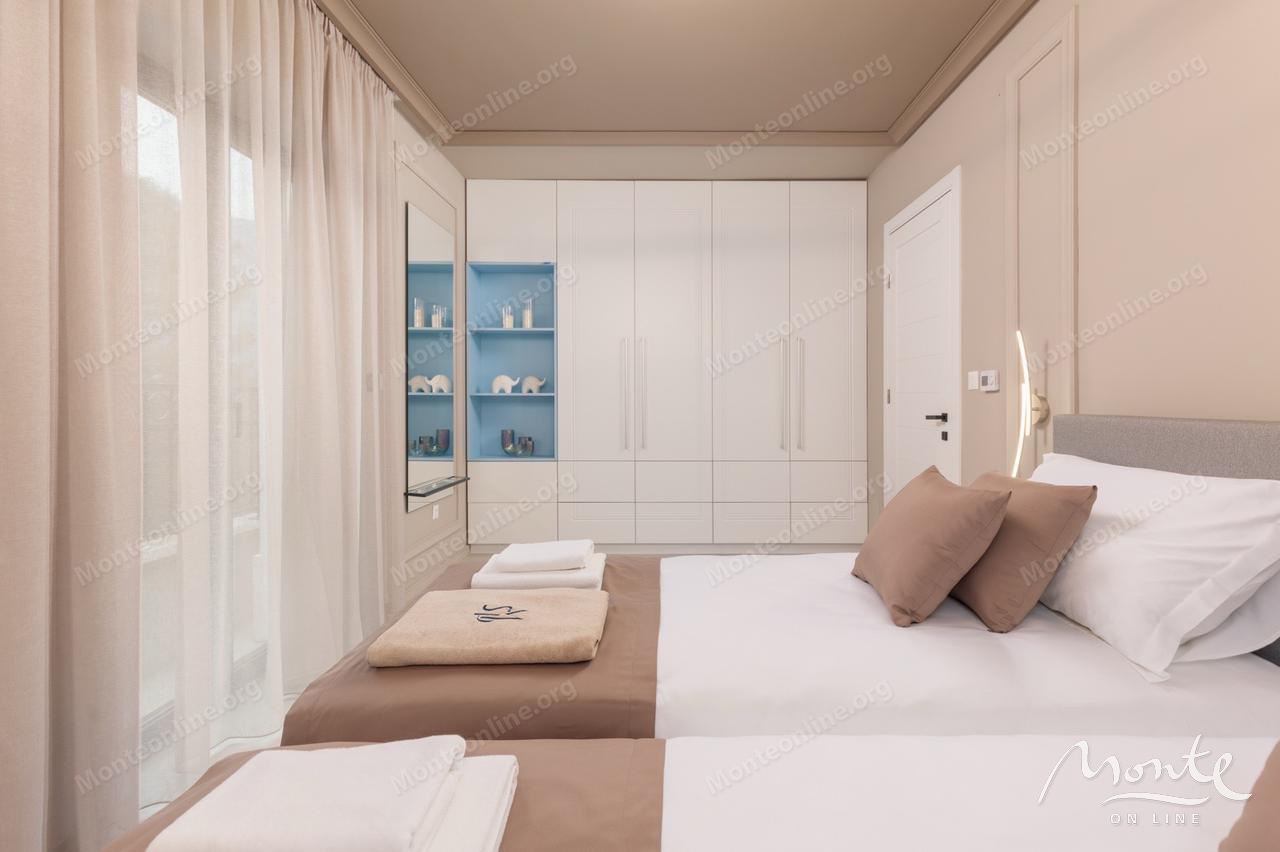 Апартаменты в Доброте, Черногория, 204 м² - фото 11