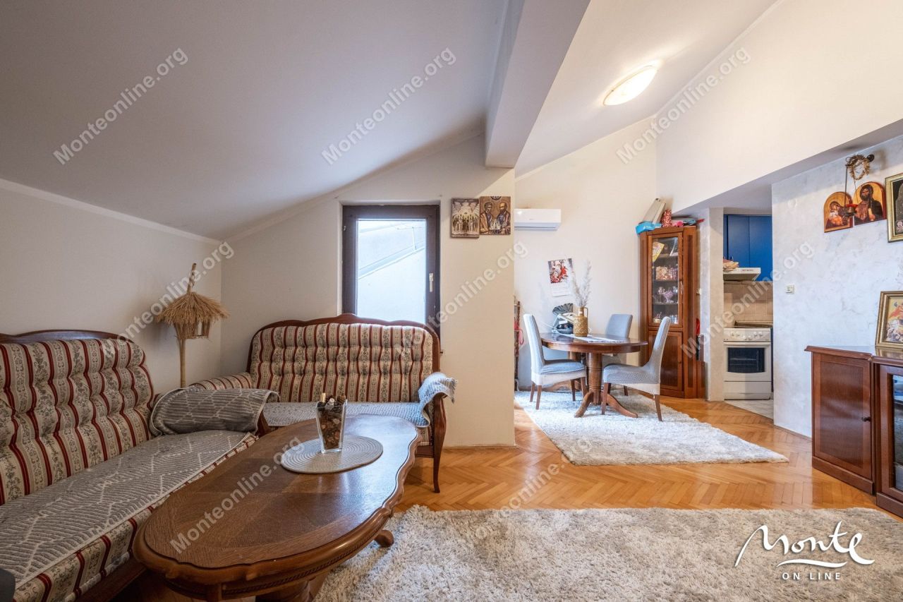 Апартаменты в Тивате, Черногория, 63 м² - фото 11