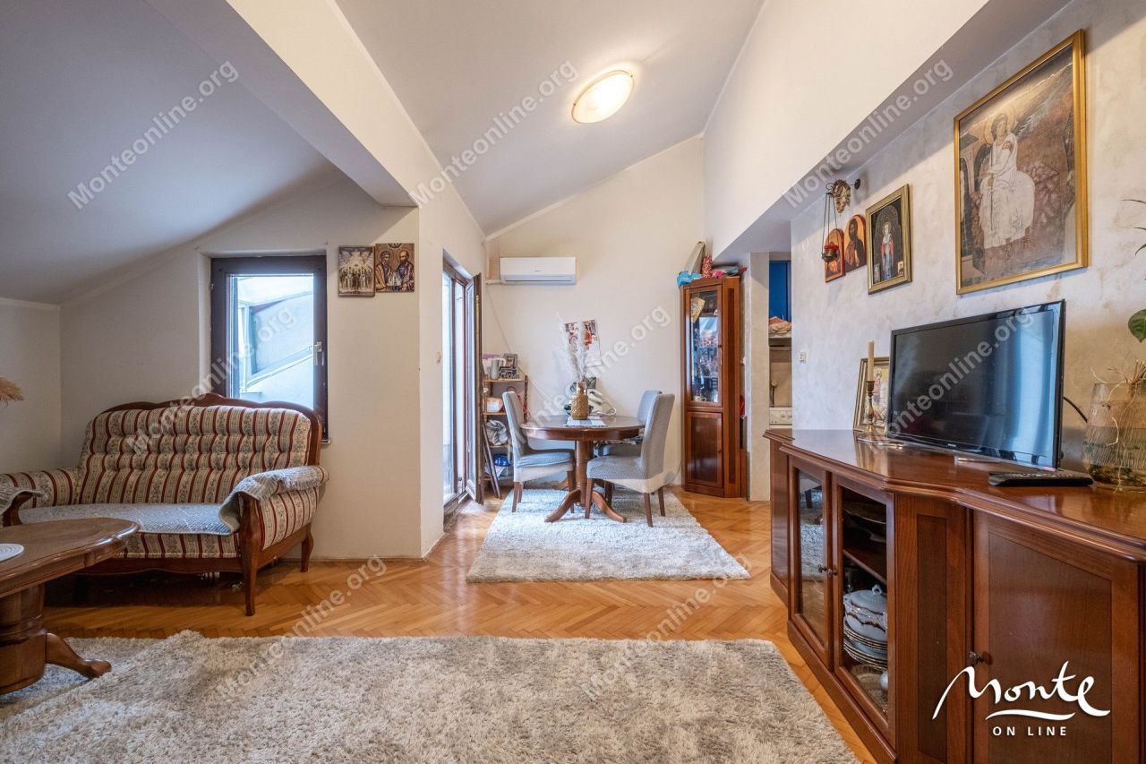 Апартаменты в Тивате, Черногория, 63 м² - фото 13