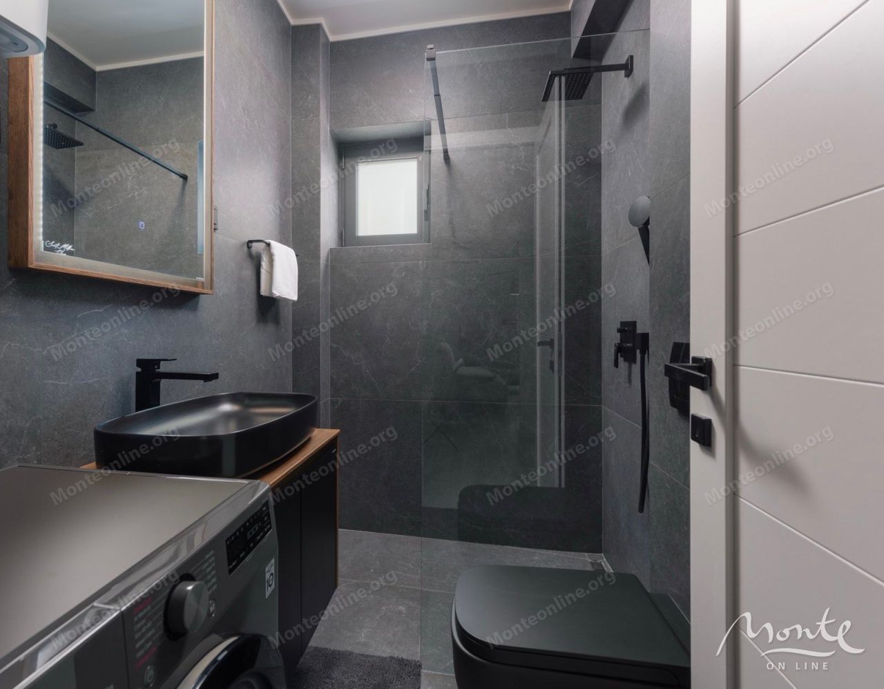 Апартаменты в Доброте, Черногория, 191 м² - фото 14