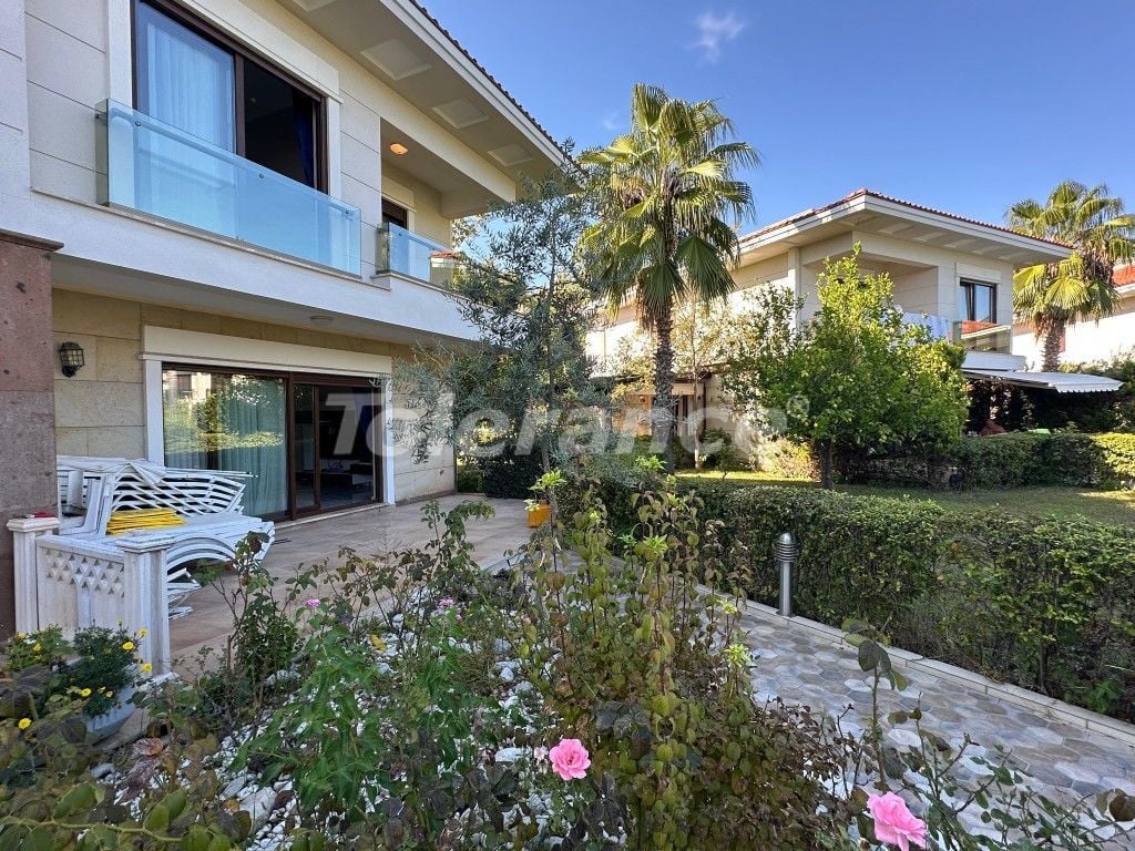 Вилла в Чамьюве, Турция, 200 м² - фото 9