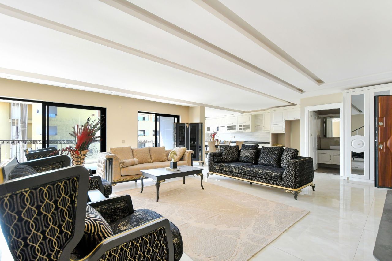 Апартаменты в Алании, Турция, 180 м² - фото 1