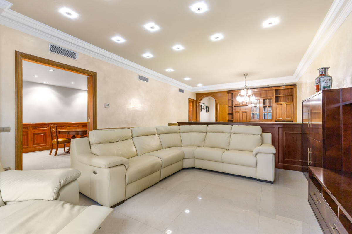 Квартира в Барселоне, Испания, 245 м² - фото 3