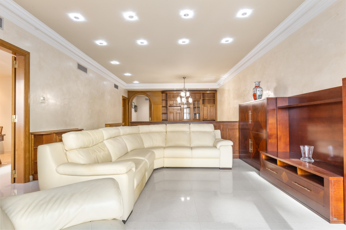 Квартира в Барселоне, Испания, 245 м² - фото 4