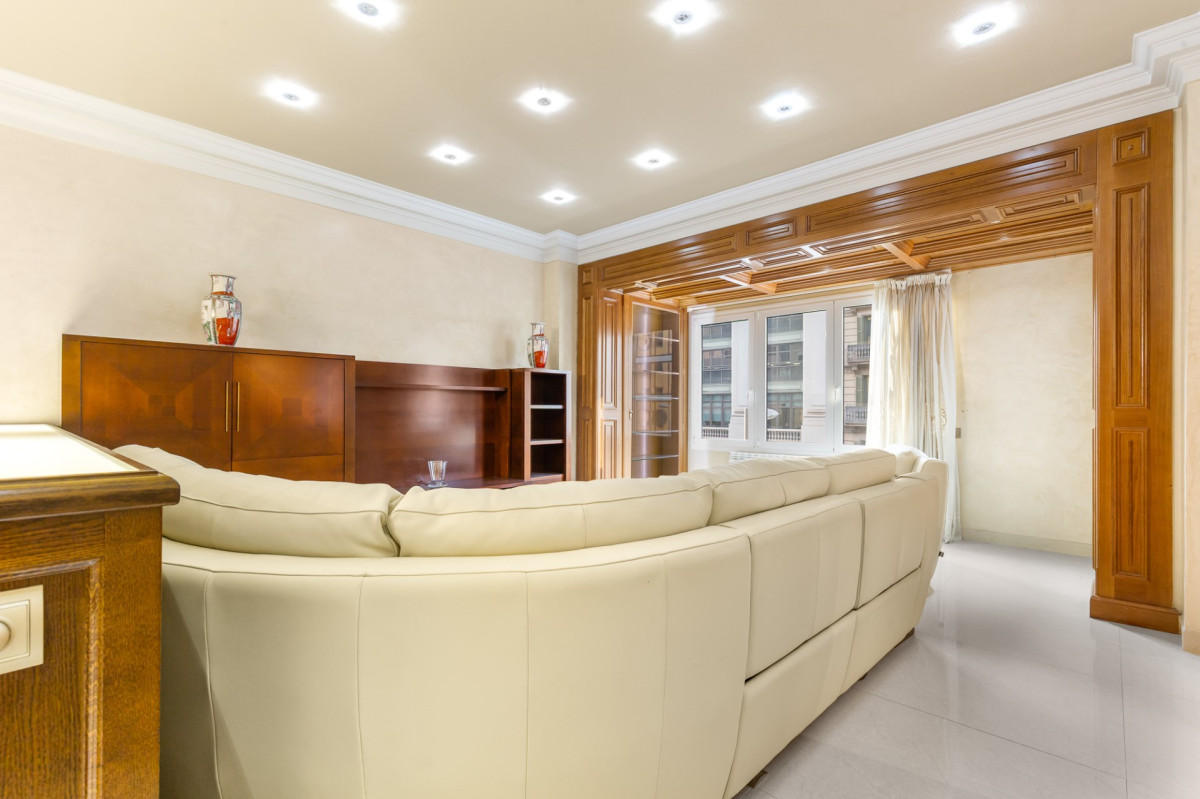 Квартира в Барселоне, Испания, 245 м² - фото 7