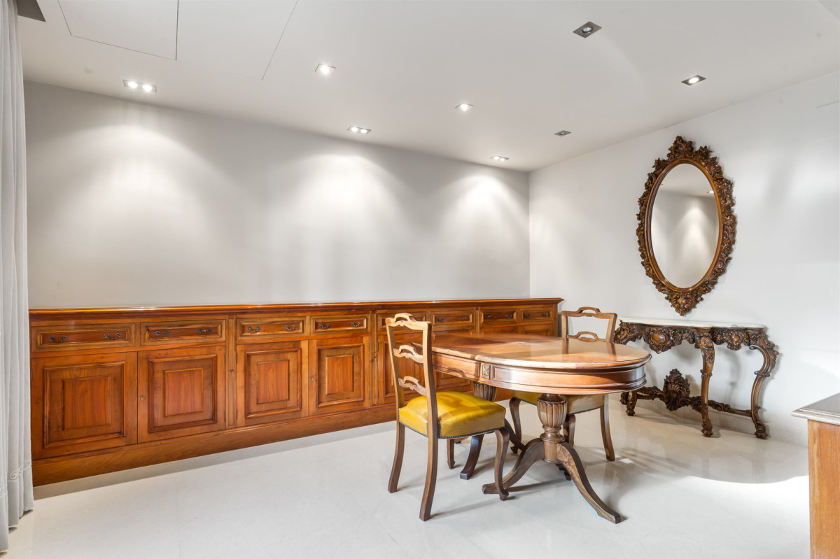 Квартира в Барселоне, Испания, 245 м² - фото 12