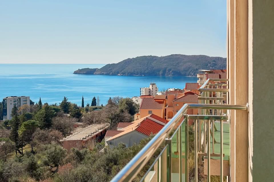 Квартира в Будве, Черногория, 51 м² - фото 1