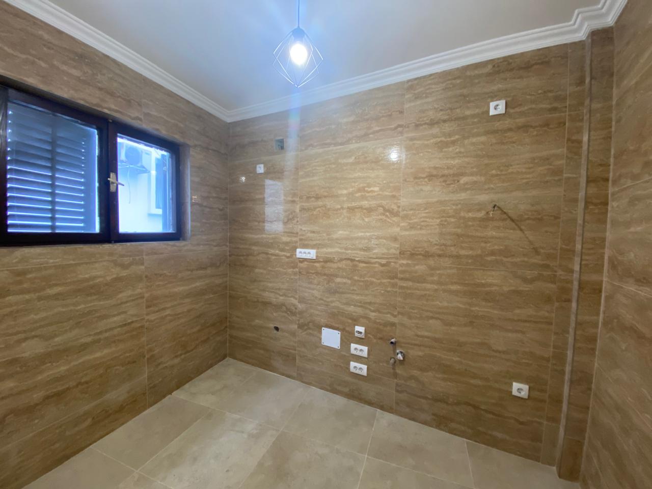 Коммерческая недвижимость в Улцине, Черногория, 400 м² - фото 14