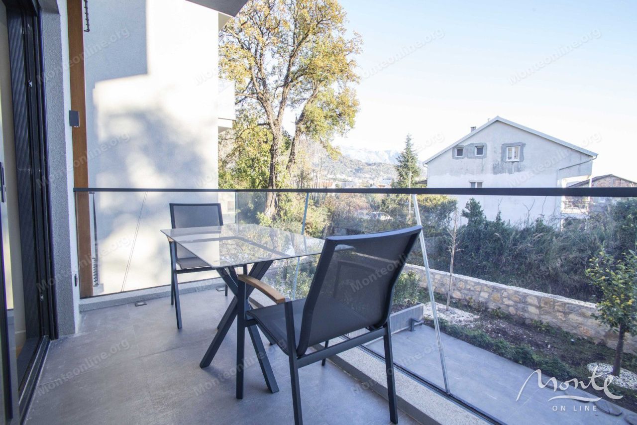 Апартаменты в Тивате, Черногория, 45.5 м² - фото 10