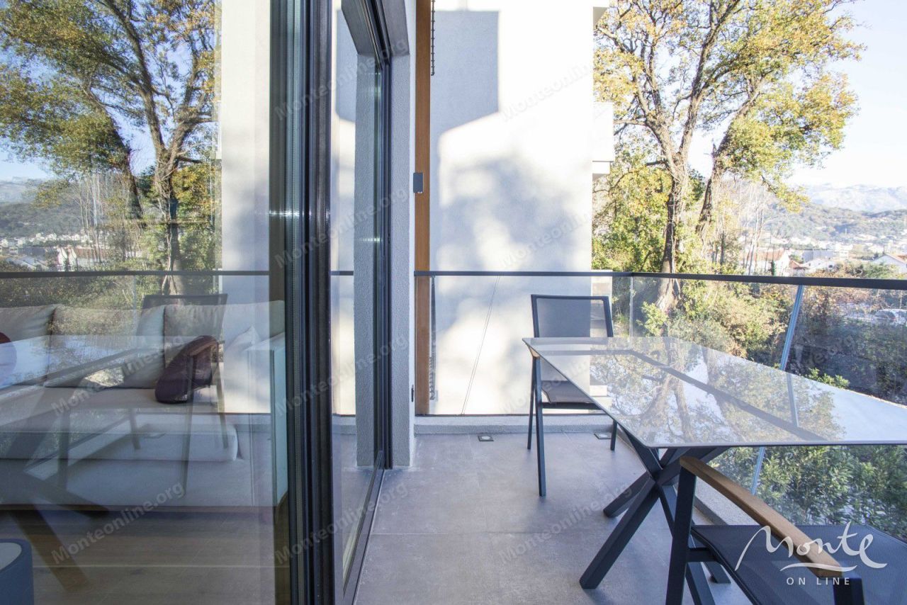 Апартаменты в Тивате, Черногория, 45.5 м² - фото 11