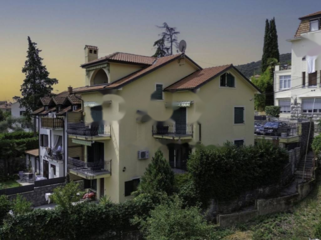 Дом в Опатии, Хорватия, 261 м² - фото 1