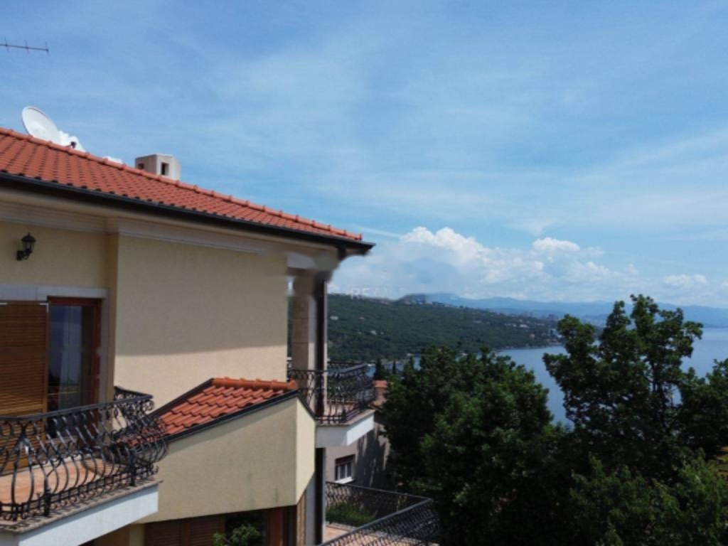 Дом в Опатии, Хорватия, 350 м² - фото 3