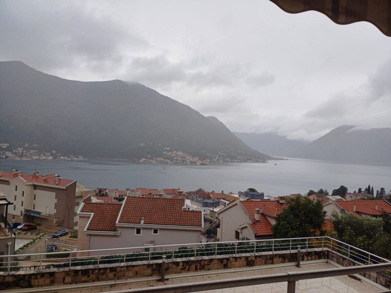 Квартира в Доброте, Черногория, 69 м² - фото 8