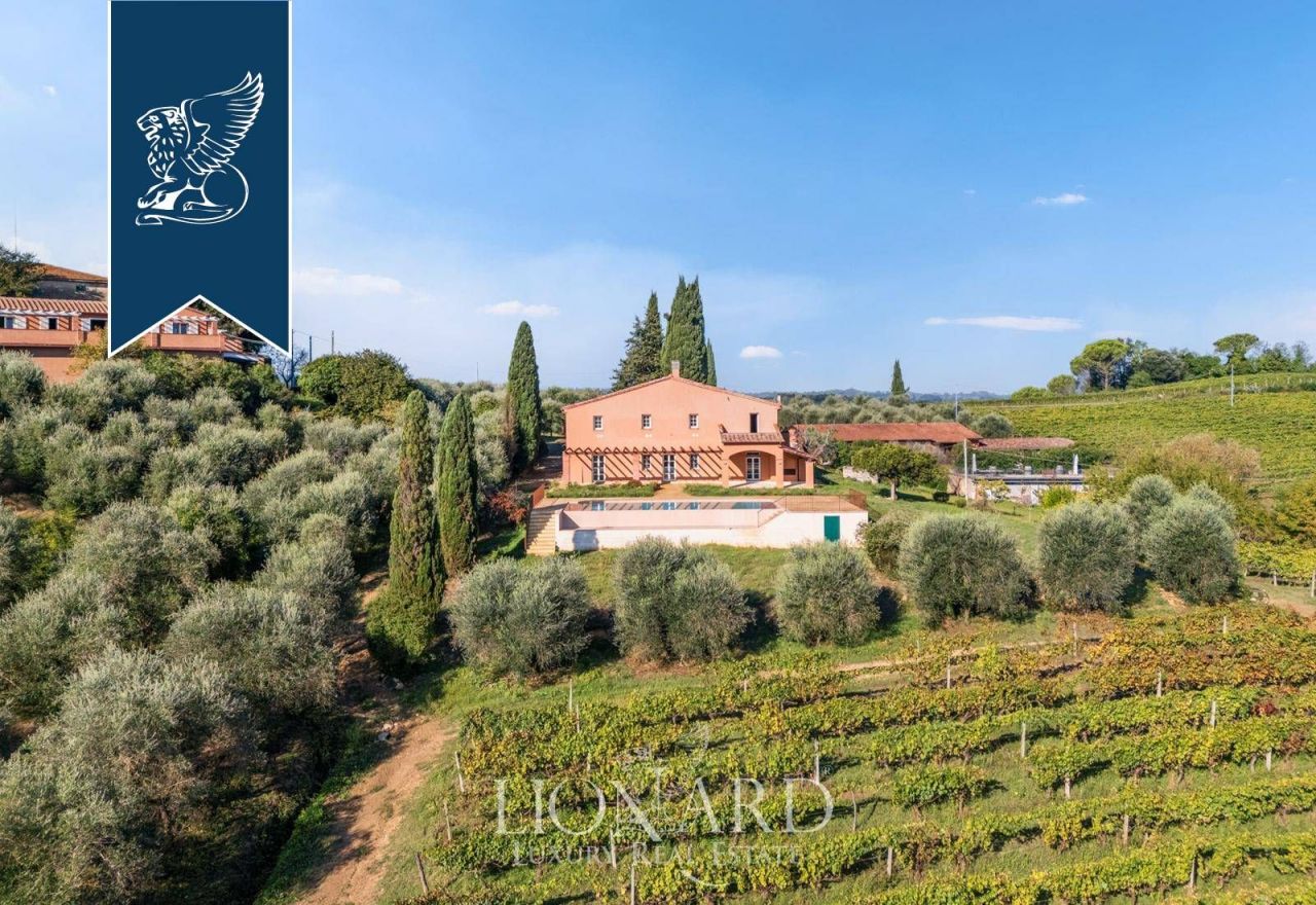 Ферма в Пизе, Италия, 2 000 м² - фото 3