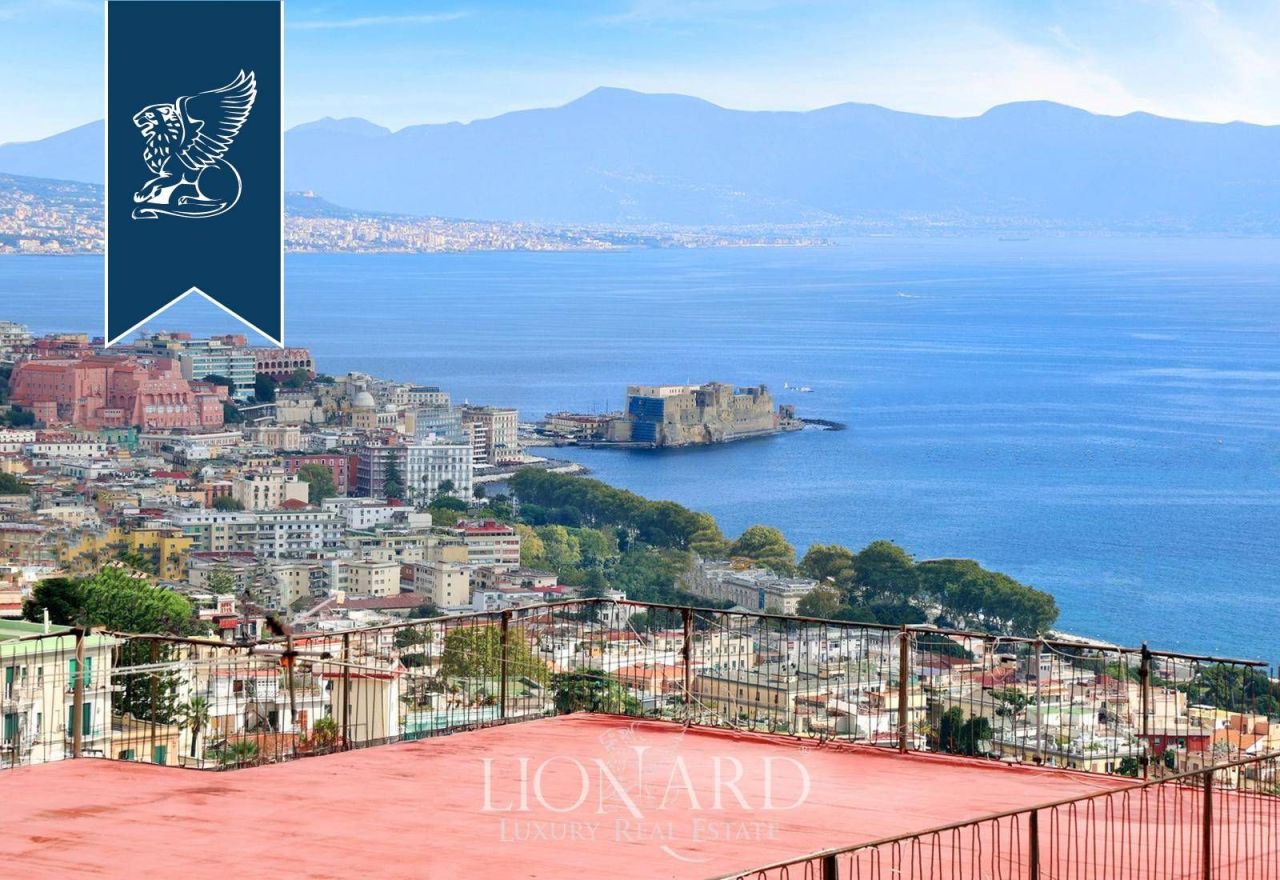 Апартаменты в Неаполе, Италия, 250 м² - фото 3